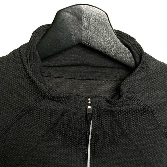 Lululemon Mens 1/2 Zip Pullover Large - Picture 2 of 4